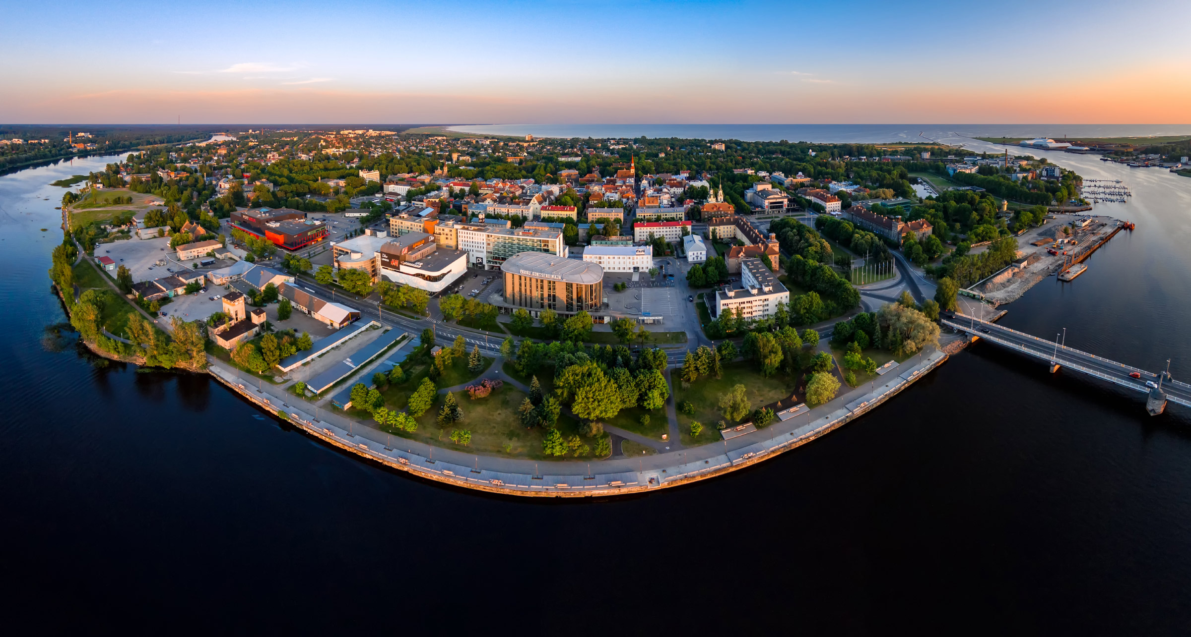 Pärnu (Пярну, Pernau)